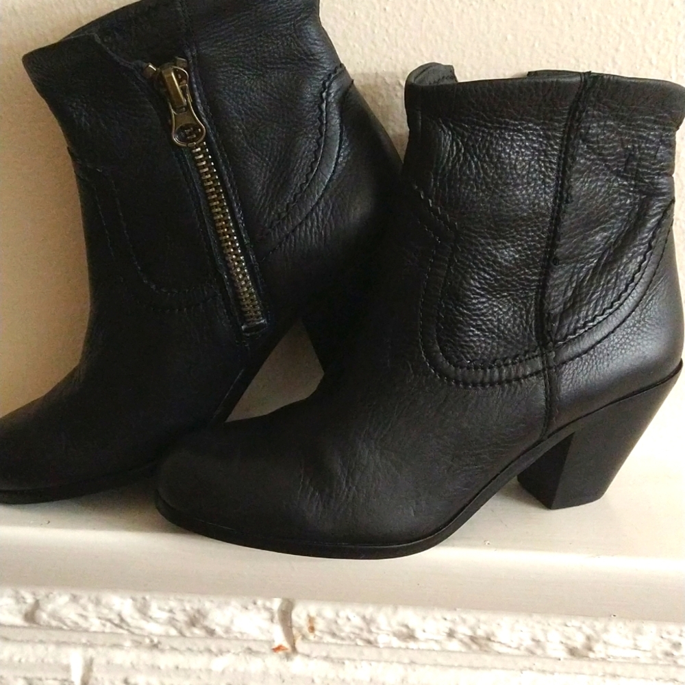 Sam Edelman Louie Granny Style Ankle Boots